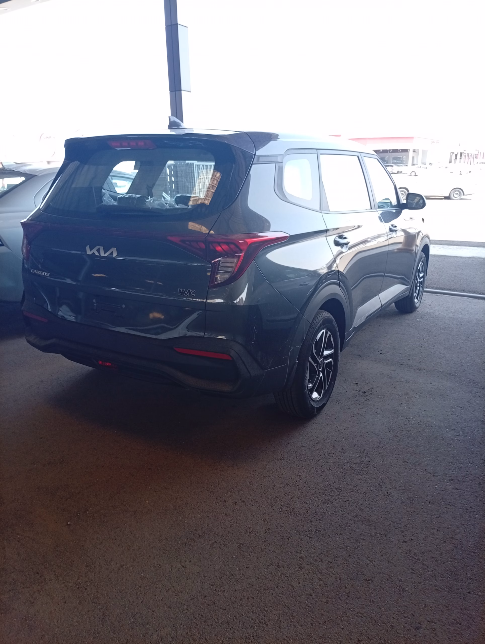 كيا كارينز GL