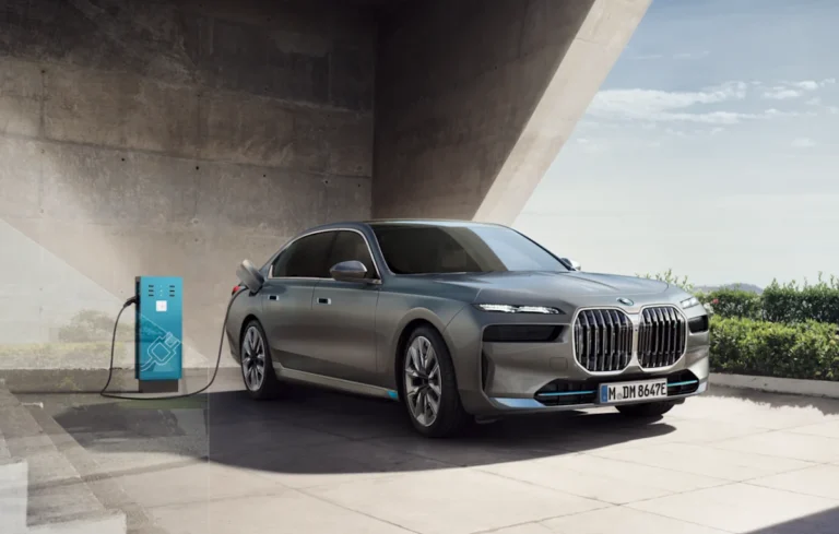 bmw i7