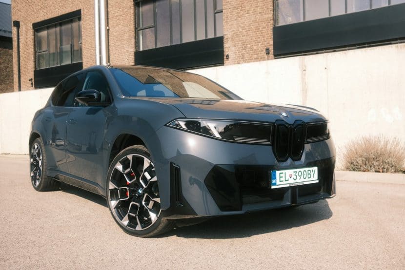 صورة مرفقة بخبر: BMW iX3 يختبر اختبار الدب